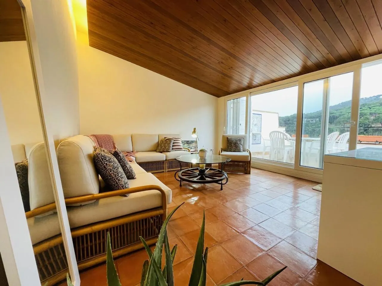 Apartamento Tamariu Platja - Penthouse On Passeig Del Mar.