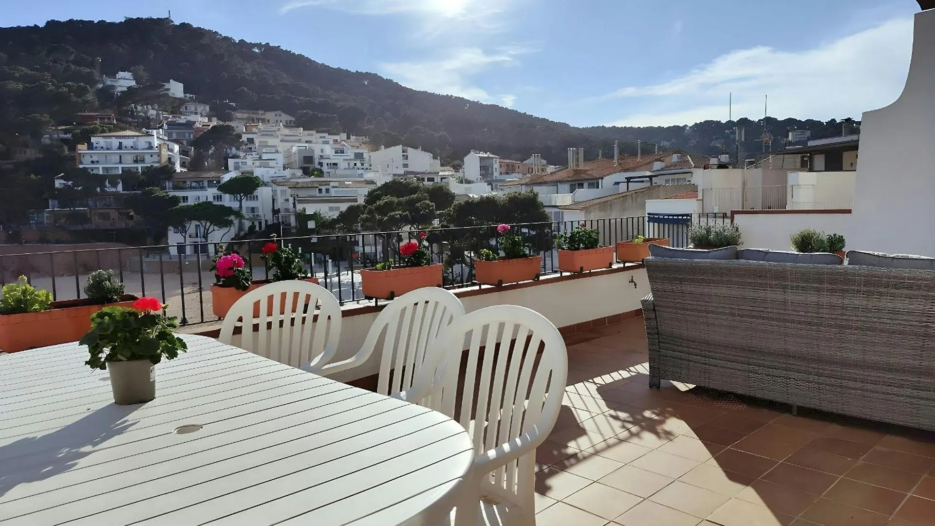 Apartamento Tamariu Platja - Penthouse On Passeig Del Mar. 0*,  España
